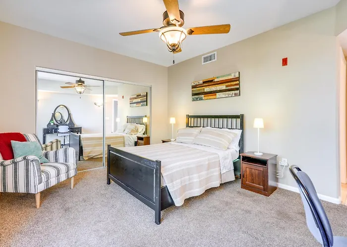 1 Mi To Park: Well-equipped Condo! Holiday home Tempe